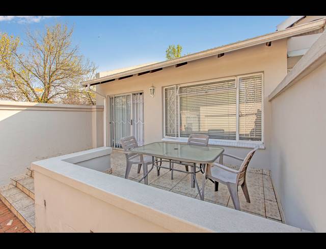 3 BEDROOM FREESTANDING FOR SALE IN BROMHOF